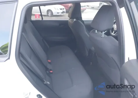 2022 Toyota Corolla Cross Le z USA, uszkodzony, nr VIN 7MUBAABG0NV030759